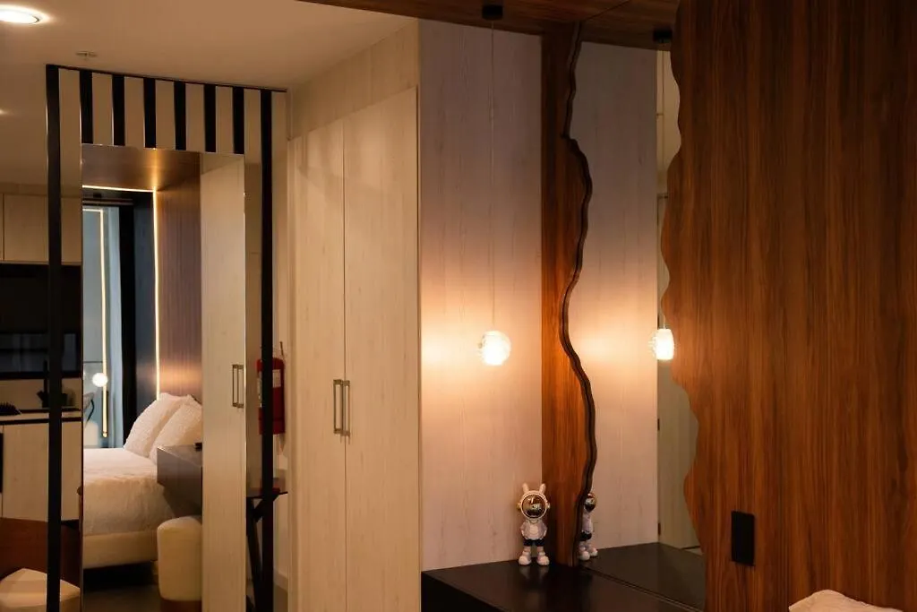 Apartamento Lujoso Estudio En La Carolina Quito