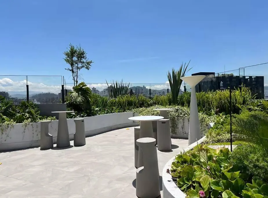 Lujoso Estudio En La Carolina Quito